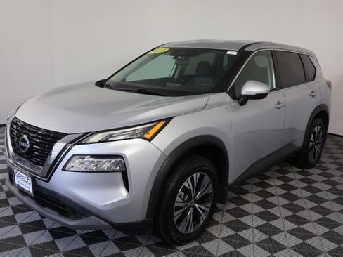 Used 2022 Nissan Rogue SV AWD/4WD image 4