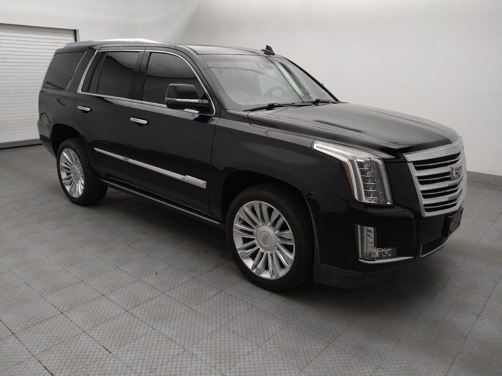 Used 2018 Cadillac Escalade Platinum RWD image 11