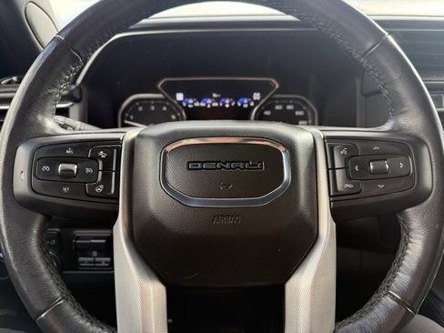 Used 2021 GMC Yukon Denali w/ Denali Premium Package image 20