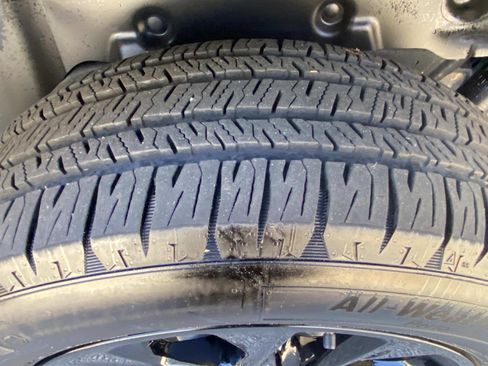 Certified 2024 Jeep Wrangler Sahara image 16