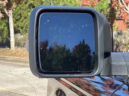 New 2025 Ford Bronco Badlands image 24