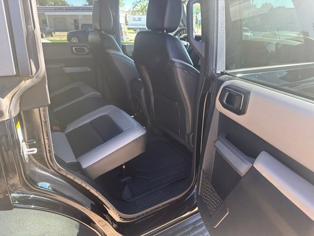 Used 2022 Ford Bronco Wildtrak AWD/4WD image 17