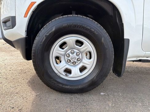 Used 2025 Nissan Frontier S image 39