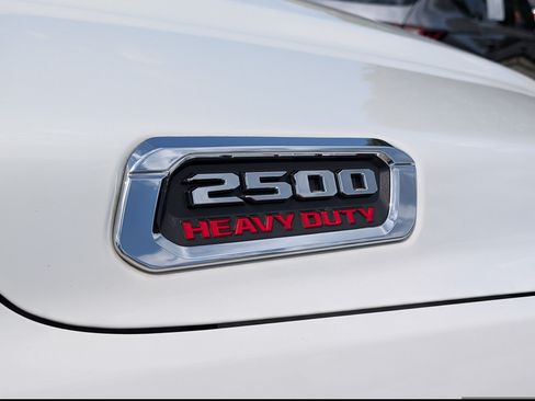 Used 2022 RAM 2500 Limited AWD/4WD image 32