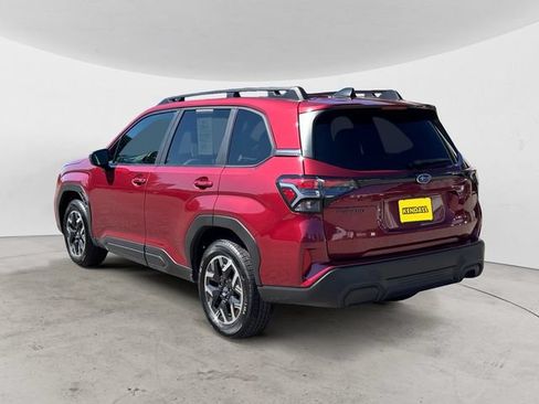Certified 2025 Subaru Forester Premium AWD/4WD image 7
