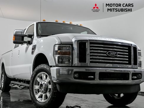 Used 2010 Ford F250 Lariat image 1