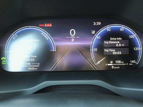 Used 2024 Toyota RAV4 XSE w/ Weather Package AWD/4WD image 24