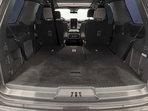 Used 2024 Ford Expedition Limited AWD/4WD image 31
