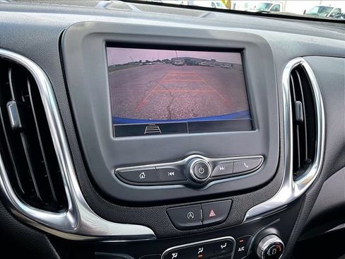 Used 2024 Chevrolet Equinox LT FWD image 24
