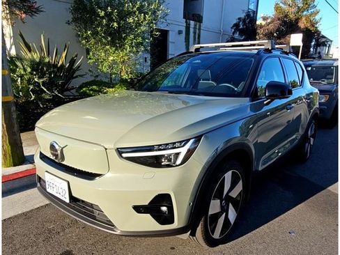 Used 2023 Volvo XC40 Recharge Ultimate w/ Protection Package Premier image 1