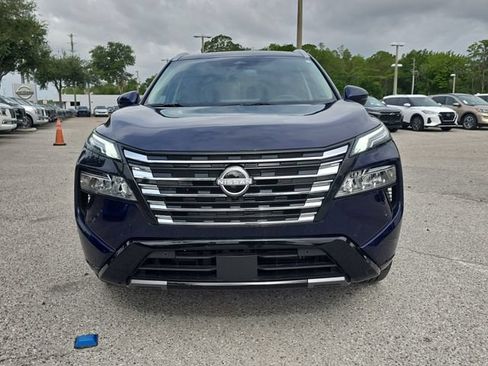 Certified 2026 Nissan Rogue Platinum w/ Platinum Premium Package AWD/4WD image 3