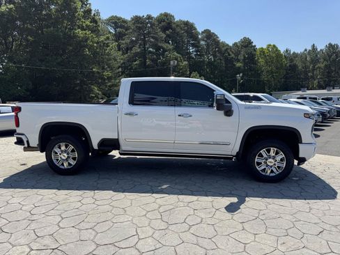 Used 2026 Chevrolet Silverado 2500 High Country w/ Technology Package AWD/4WD image 18