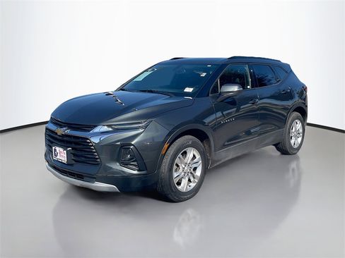 Used 2020 Chevrolet Blazer LT image 3