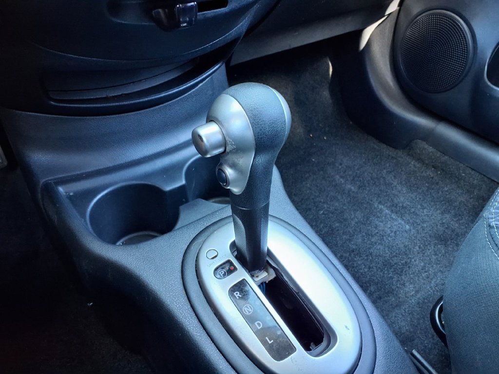 Used 2015 Nissan Versa Note SV w/ SV Convenience Package FWD image 27