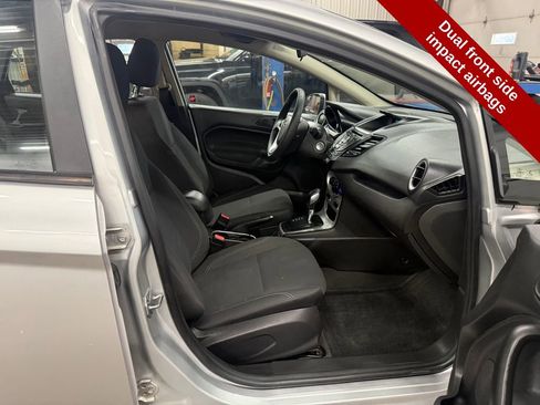 Used 2017 Ford Fiesta SE FWD image 38