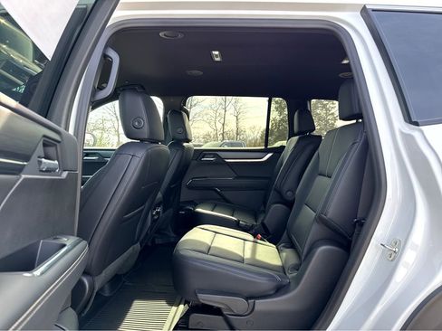New 2026 GMC Acadia Elevation w/ Elevation Premium Package FWD image 8
