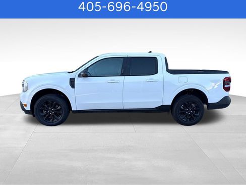 Used 2023 Ford Maverick Lariat w/ Lariat Luxury Package FWD image 2