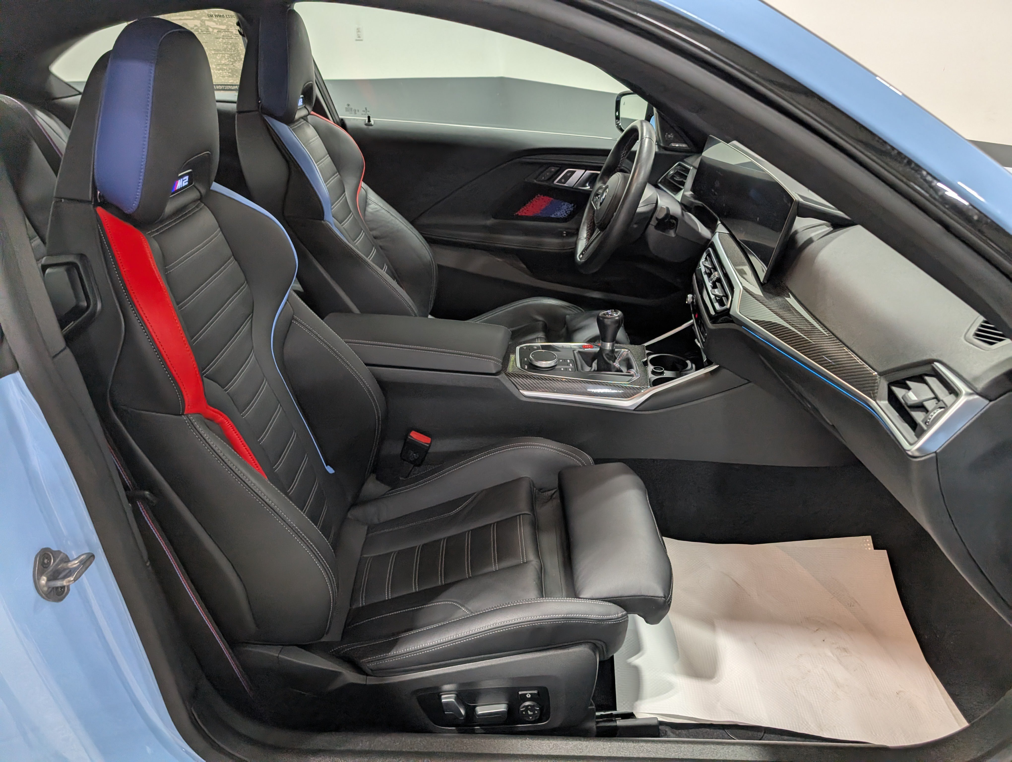 Used 2023 BMW M2 w/ Lighting Package RWD image 17