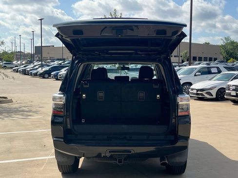 Used 2019 Toyota 4Runner SR5 Premium RWD image 14