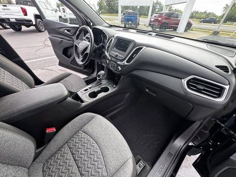 Used 2022 Chevrolet Equinox LT image 11
