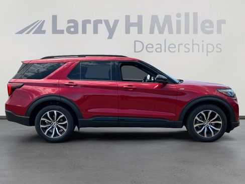 New 2026 Ford Explorer ST-Line RWD image 6