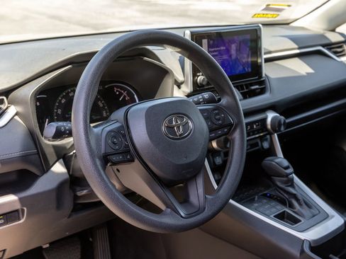 Used 2024 Toyota RAV4 LE AWD/4WD image 23