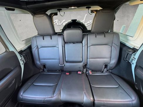 Used 2024 Jeep Wrangler Unlimited Rubicon image 22