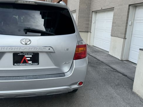 Used 2008 Toyota Highlander Limited AWD/4WD image 6