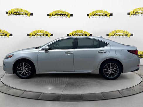 Used 2017 Lexus ES 350 FWD image 2
