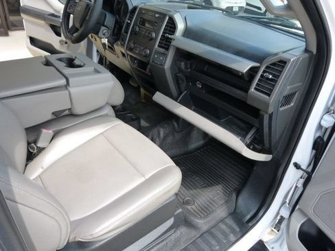 Used 2019 Ford F250 XL RWD image 18