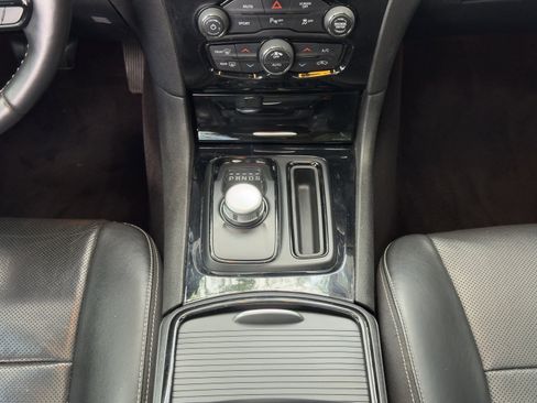 Used 2019 Chrysler 300 S w/ 300S Premium Group 2 RWD image 60