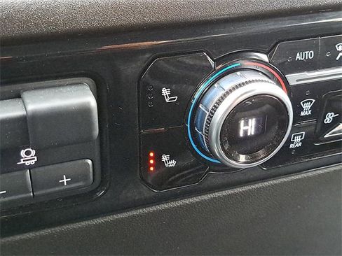 Used 2025 GMC Sierra 1500 SLT image 15