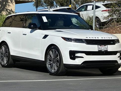 Certified 2025 Land Rover Range Rover Sport SE image 7