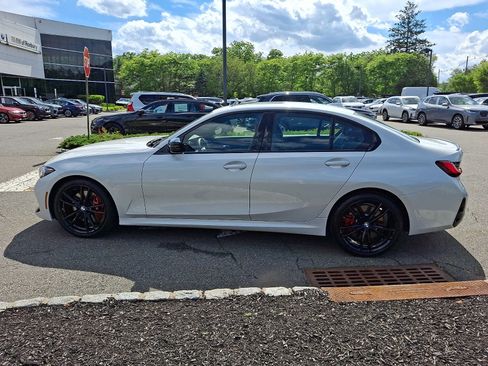 Used 2024 BMW 330i xDrive Sedan w/ M Sport Package AWD/4WD image 4