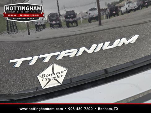 Used 2023 Ford Edge Titanium AWD/4WD image 8