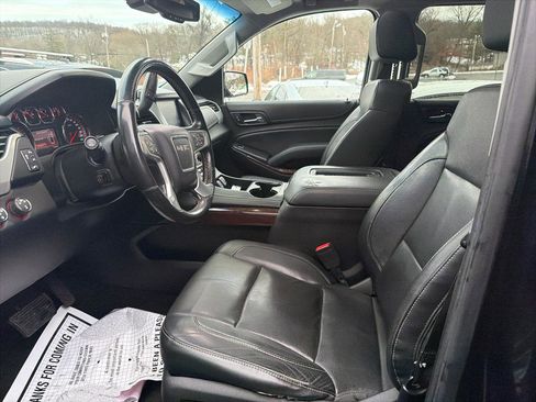 Used 2016 GMC Yukon XL SLT w/ Open Road Package AWD/4WD image 18