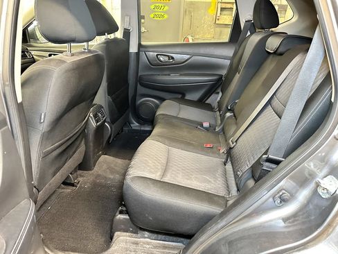 Used 2020 Nissan Rogue SV AWD/4WD image 11