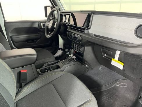 Used 2026 Jeep Wrangler Unlimited Sport AWD/4WD image 45