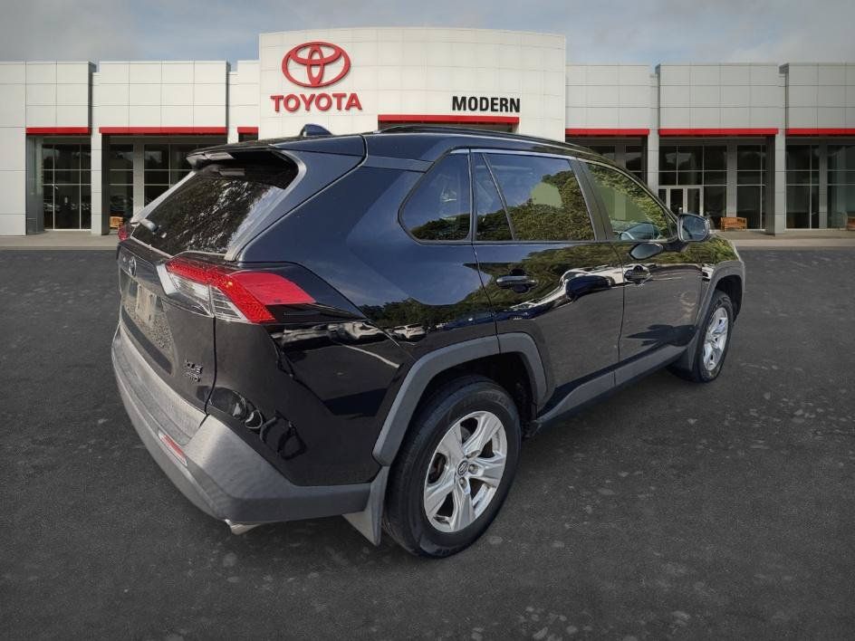 Used 2020 Toyota RAV4 XLE w/ Convenience Package AWD/4WD image 15