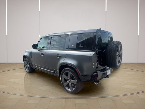 Used 2024 Land Rover Defender 110 Carpathian Edition AWD/4WD image 3