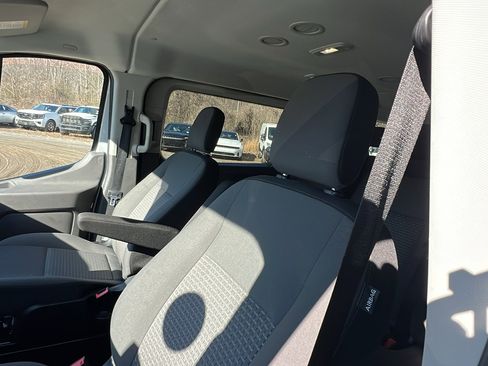 Used 2024 Ford Transit 350 XLT image 17