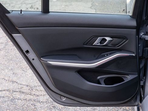 Used 2024 BMW 330i Sedan image 28