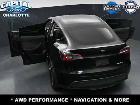 Used 2022 Tesla Model Y Performance AWD/4WD image 29