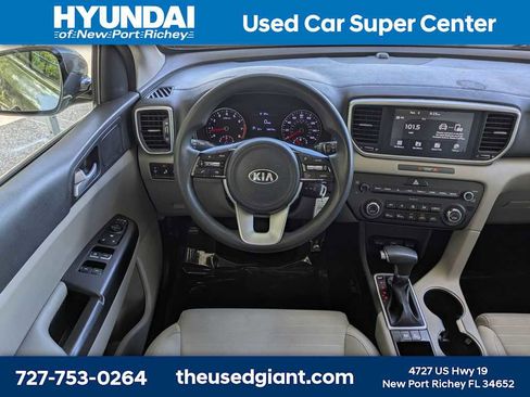 Used 2020 Kia Sportage LX w/ LX Popular Package image 17