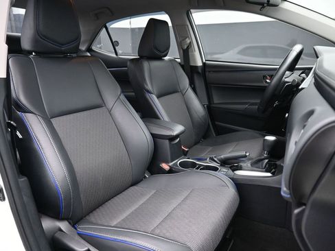 Used 2017 Toyota Corolla L image 24