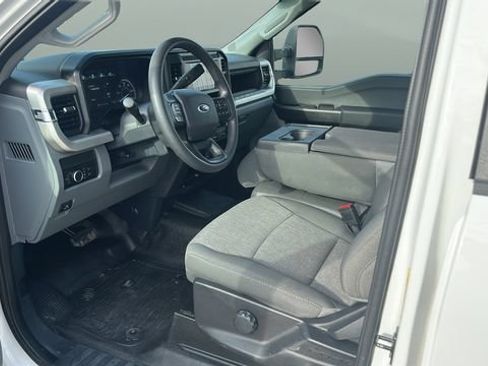 Used 2025 Ford F250 XL w/ XL Off-Road Package AWD/4WD image 7