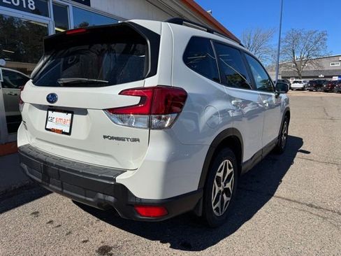 Used 2019 Subaru Forester Premium w/ All-Weather Package image 7