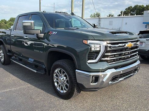New 2026 Chevrolet Silverado 2500 LTZ w/ LTZ Premium Package AWD/4WD image 5
