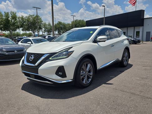 Used 2022 Nissan Murano Platinum w/ Cargo Package FWD image 3