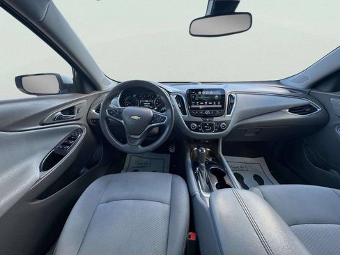 Used 2016 Chevrolet Malibu LT FWD image 17
